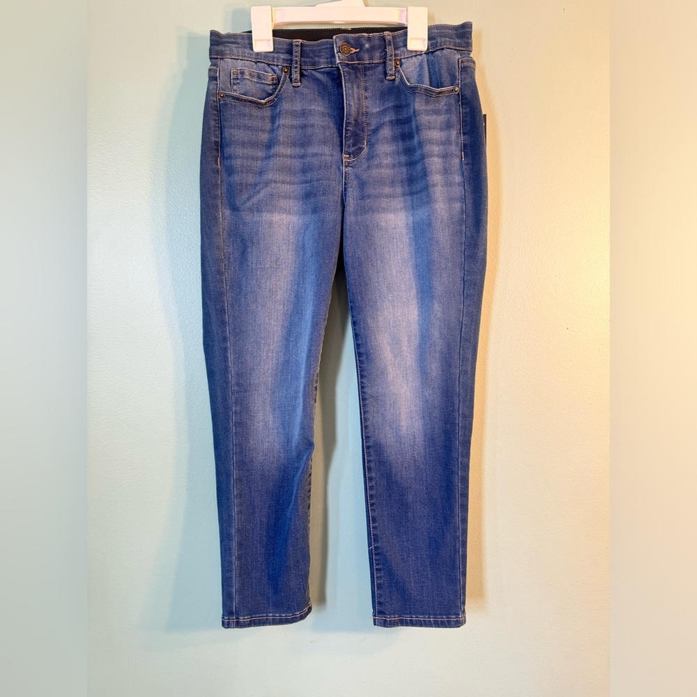NY&C , high-waist skinny 24.6” capri, size 10.